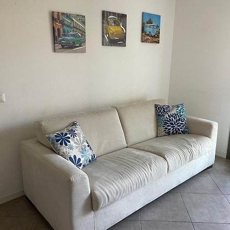 Ferienwohnung Dolcecasaleogiu Con Parcheggio Coperto Gratuito Vitinia Exterior foto